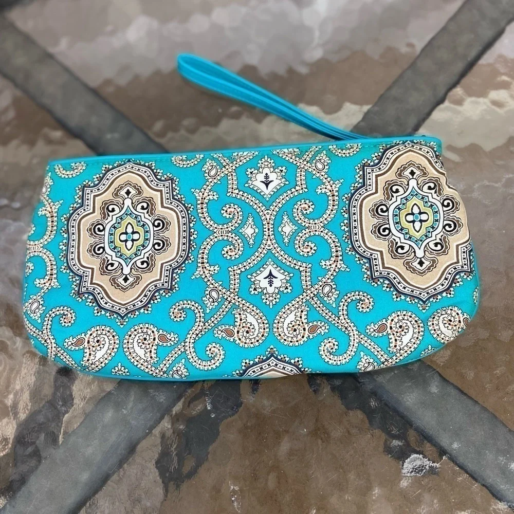 Vera Bradley Wristlet NWOT